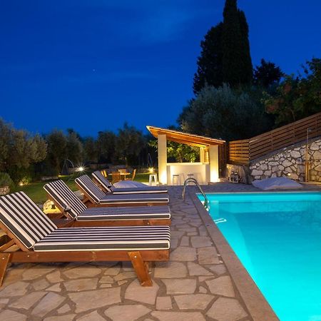 Villa Artemis Nikiana Exterior photo